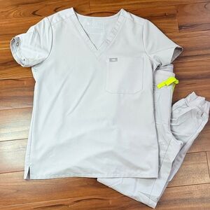 Figs Slate Scrub Set with Neon Accent